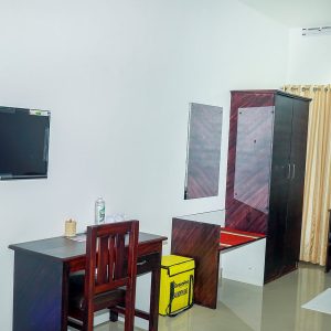 Bed Room & Cupboards - Ratufa Gardens By SPR Holidays